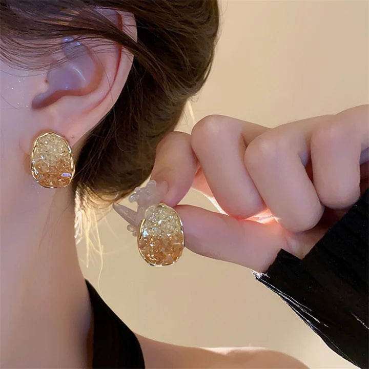 🎁 Elegant Crystal Earrings