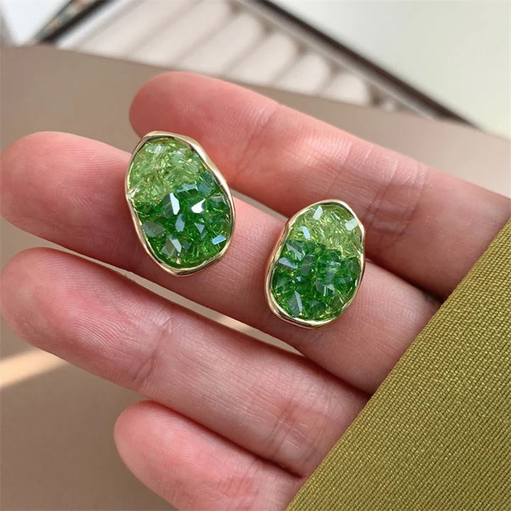 🎁 Elegant Crystal Earrings